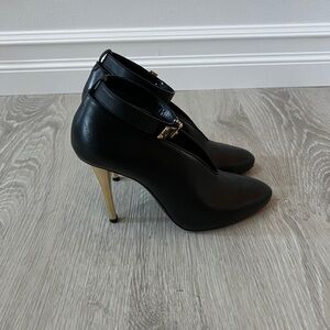 Lanvin Black Leather Heels with Gold Buckle Ankle Strap